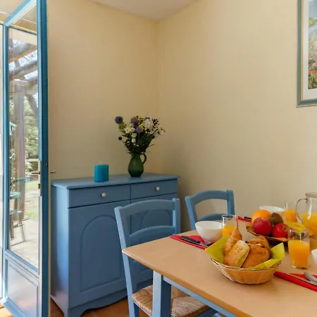 Provencal-style Maisonette With Communal Pool Gaujac