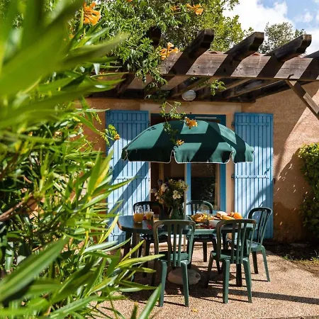Provencal-style Maisonette With Communal Pool * Gaujac (Gard)