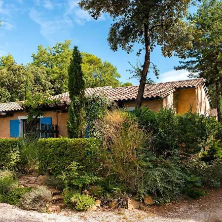 別荘 Provencal-style Maisonette With Communal Pool Gaujac